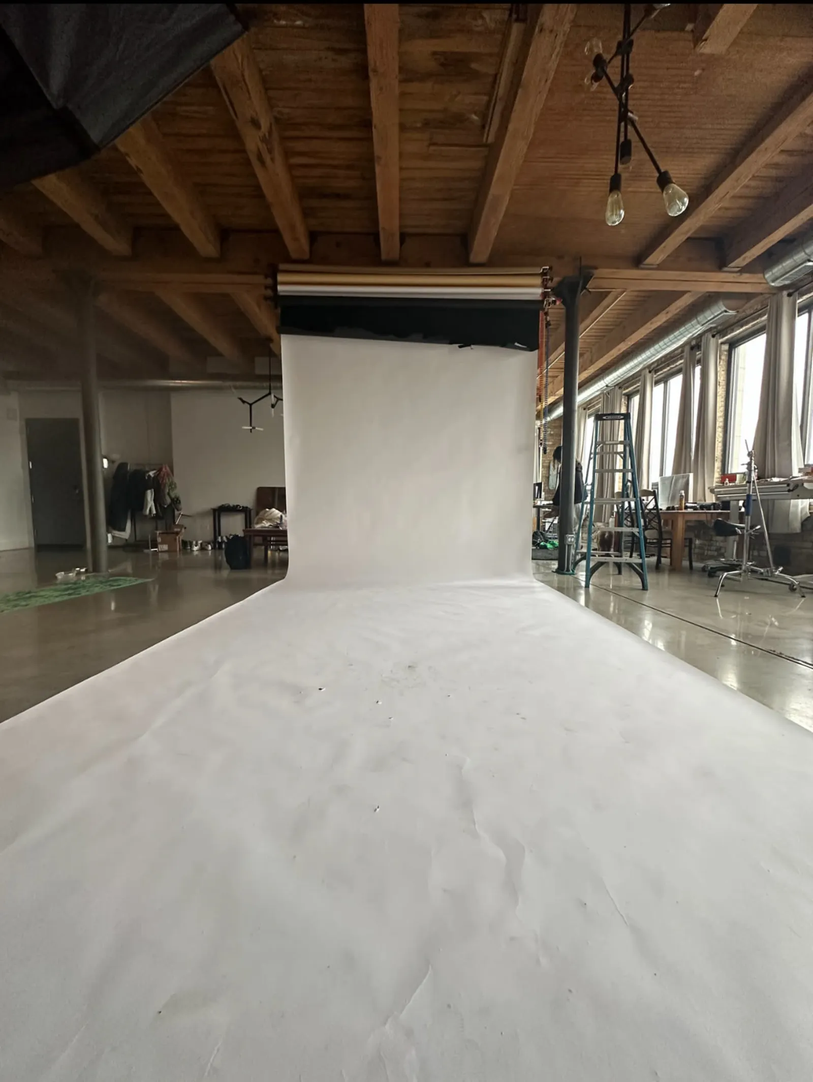West Town Sunlit Loft Studio, photo 2