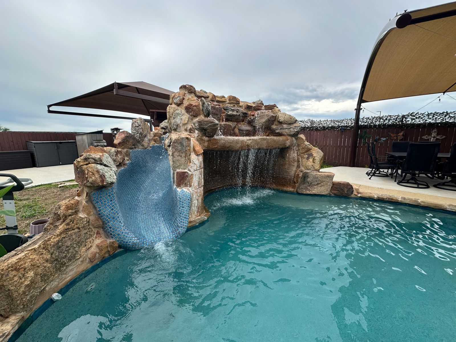 Grotto & Slide Pool, photo 2